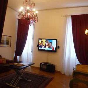 Residenza Mucha Apartamento