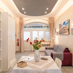 Apartment Giulia's House, Rome